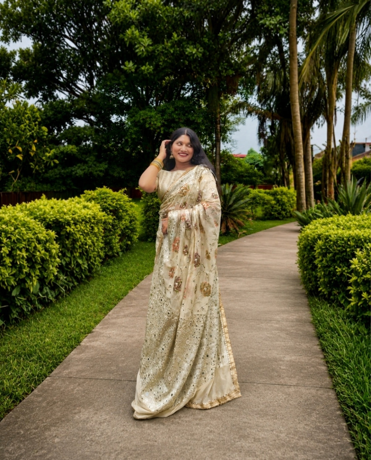 Creamy White Banarasi Khaddi Georgette Silk Saree