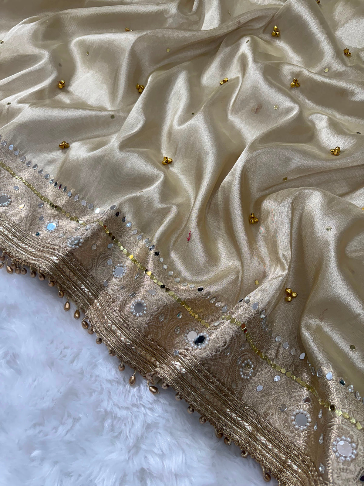 Champagne Gold Viral Ghungroo Saree – Banarasi Soft Tissue Silk | Thesareeghar