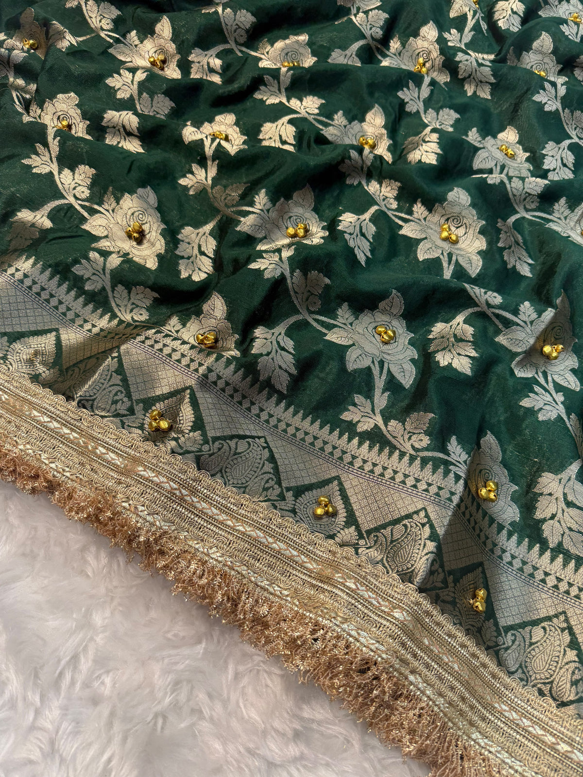 Deep Green Viral Ghungroo Saree – Banarasi Warm Silk | Thesareeghar